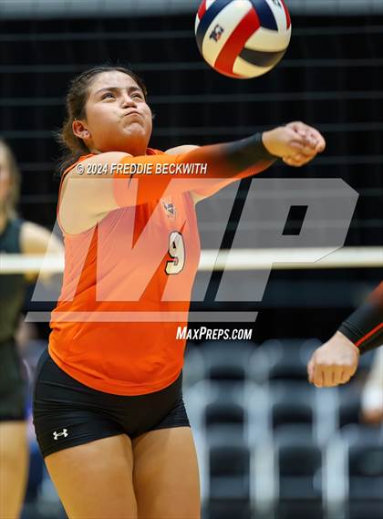 Thumbnail 3 in Johnson City vs. Wink (UIL 2A Volleyball Division I Final) photogallery.