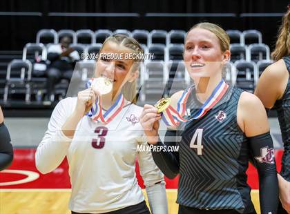 Thumbnail 3 in Johnson City vs. Wink (UIL 2A Volleyball Division I Final) photogallery.