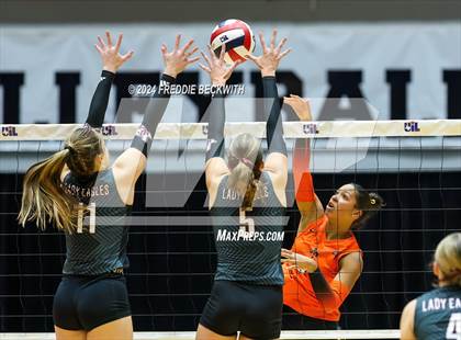 Thumbnail 3 in Johnson City vs. Wink (UIL 2A Volleyball Division I Final) photogallery.