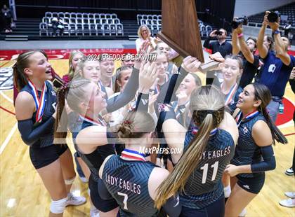 Thumbnail 3 in Johnson City vs. Wink (UIL 2A Volleyball Division I Final) photogallery.