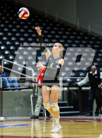 Thumbnail 1 in Johnson City vs. Wink (UIL 2A Volleyball Division I Final) photogallery.