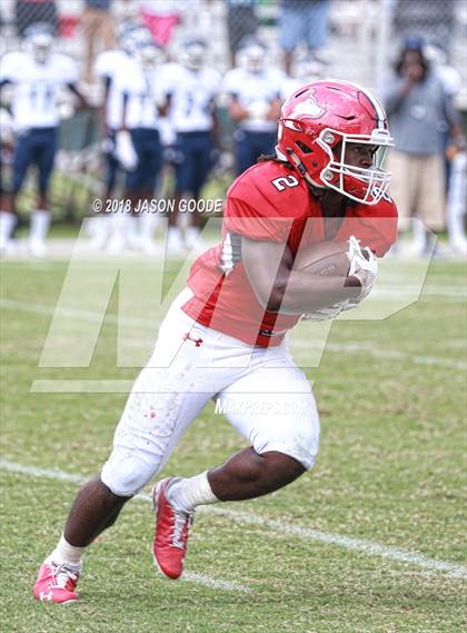 Thumbnail 3 in Cedar Grove vs. Hewitt-Trussville photogallery.
