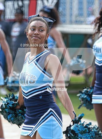 Thumbnail 3 in Cedar Grove vs. Hewitt-Trussville photogallery.