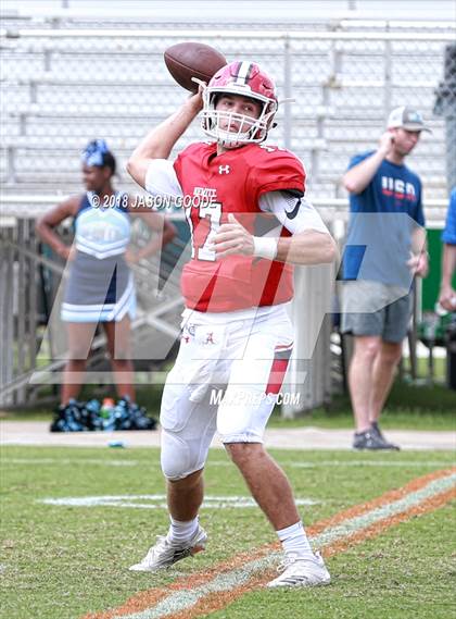 Thumbnail 3 in Cedar Grove vs. Hewitt-Trussville photogallery.