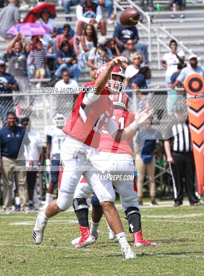 Thumbnail 3 in Cedar Grove vs. Hewitt-Trussville photogallery.