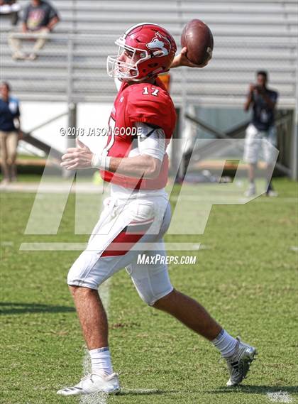 Thumbnail 1 in Cedar Grove vs. Hewitt-Trussville photogallery.