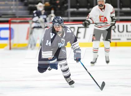 Thumbnail 3 in Denver East vs Valor Christian (CHSAA 5A State Final) photogallery.