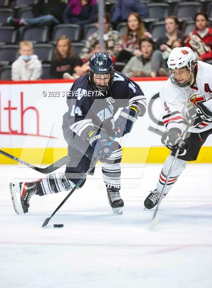 Thumbnail 1 in Denver East vs Valor Christian (CHSAA 5A State Final) photogallery.