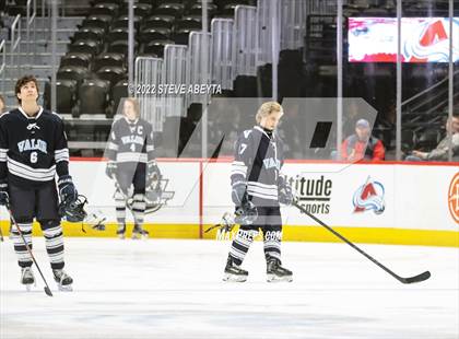 Thumbnail 2 in Denver East vs Valor Christian (CHSAA 5A State Final) photogallery.