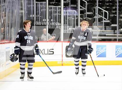 Thumbnail 2 in Denver East vs Valor Christian (CHSAA 5A State Final) photogallery.