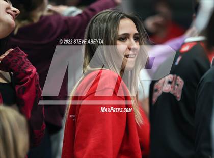 Thumbnail 1 in Denver East vs Valor Christian (CHSAA 5A State Final) photogallery.