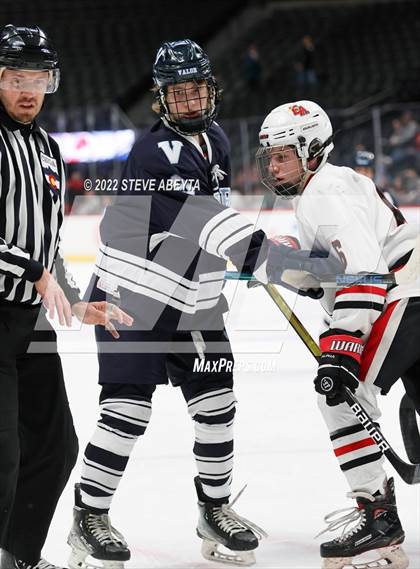 Thumbnail 3 in Denver East vs Valor Christian (CHSAA 5A State Final) photogallery.