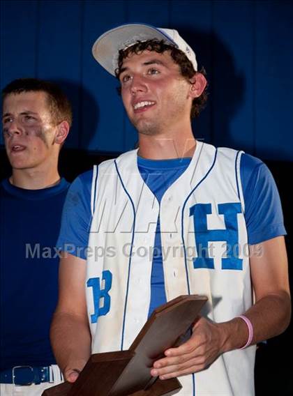Thumbnail 1 in Highlands vs Newport Central Catholic (36th District Championhip) photogallery.