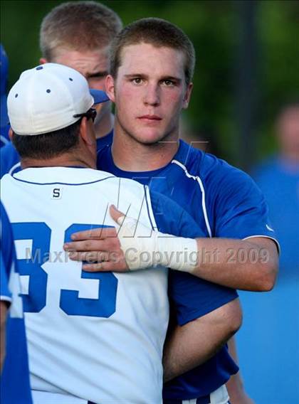 Thumbnail 1 in Highlands vs Newport Central Catholic (36th District Championhip) photogallery.