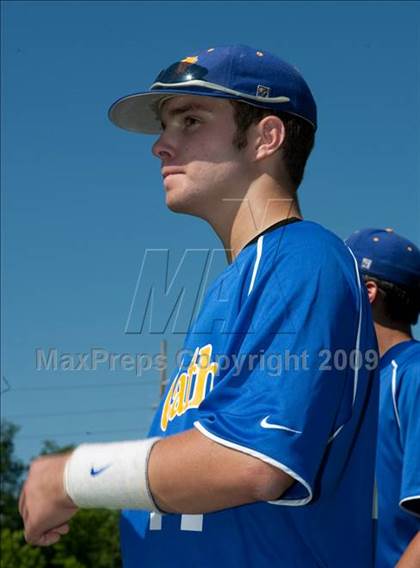 Thumbnail 3 in Highlands vs Newport Central Catholic (36th District Championhip) photogallery.