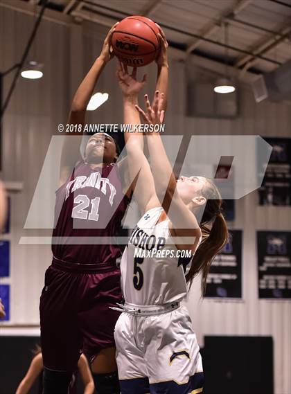 Thumbnail 3 in Trinity Christian Academy vs. Bishop McLaughlin Catholic photogallery.