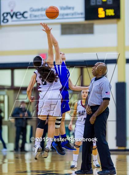 Thumbnail 1 in Jarrell vs. Mathis (3A Regional Semi-Final) photogallery.
