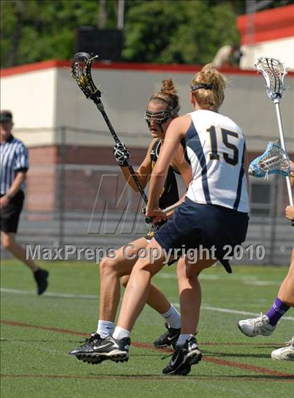 Thumbnail 3 in Shoreham-Wading River vs. Honeoye Falls-Lima (NYSPHSAA Class C Semifinal) photogallery.