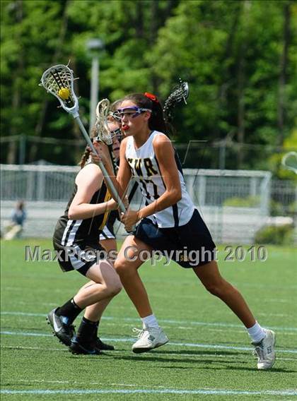 Thumbnail 3 in Shoreham-Wading River vs. Honeoye Falls-Lima (NYSPHSAA Class C Semifinal) photogallery.