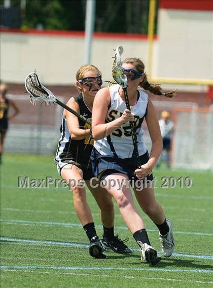 Thumbnail 3 in Shoreham-Wading River vs. Honeoye Falls-Lima (NYSPHSAA Class C Semifinal) photogallery.