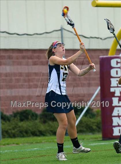 Thumbnail 1 in Shoreham-Wading River vs. Honeoye Falls-Lima (NYSPHSAA Class C Semifinal) photogallery.