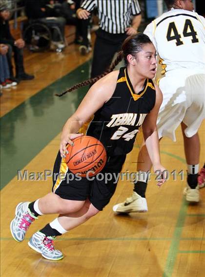 Thumbnail 2 in Terra Nova vs. Bishop O'Dowd (West Coast Jamboree) photogallery.