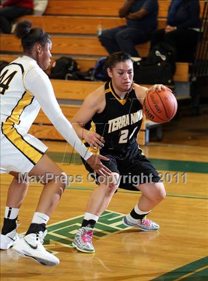 Thumbnail 3 in Terra Nova vs. Bishop O'Dowd (West Coast Jamboree) photogallery.