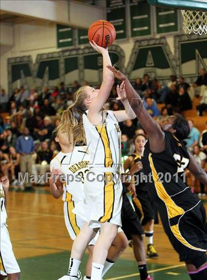 Thumbnail 3 in Terra Nova vs. Bishop O'Dowd (West Coast Jamboree) photogallery.