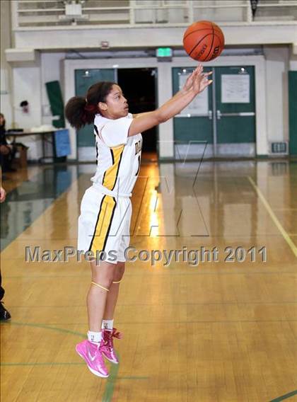 Thumbnail 3 in Terra Nova vs. Bishop O'Dowd (West Coast Jamboree) photogallery.