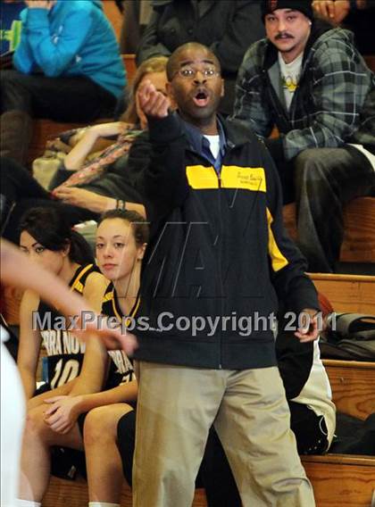 Thumbnail 3 in Terra Nova vs. Bishop O'Dowd (West Coast Jamboree) photogallery.