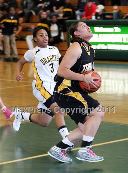 Thumbnail 2 in Terra Nova vs. Bishop O'Dowd (West Coast Jamboree) photogallery.