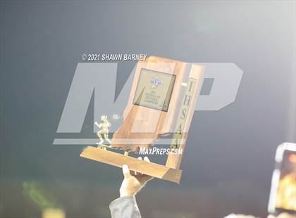 Thumbnail 2 in Hamilton Southeastern @ Westfield (IHSAA 6A Sectional Championship) photogallery.