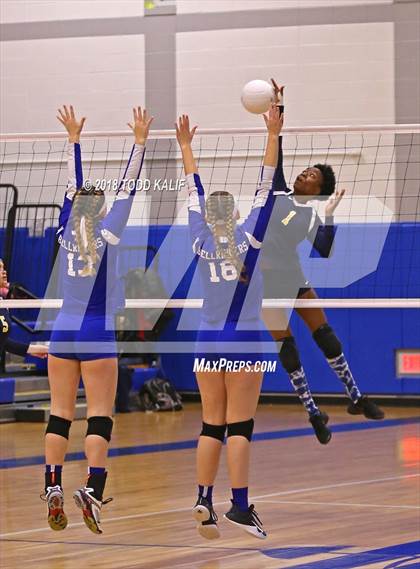 Thumbnail 2 in East Hampton vs. Hartford Magnet Trinity College Academy (CIAC Class S 1st Round) photogallery.