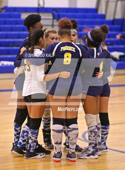 Thumbnail 3 in East Hampton vs. Hartford Magnet Trinity College Academy (CIAC Class S 1st Round) photogallery.