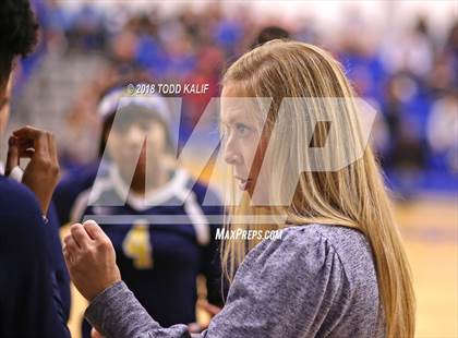 Thumbnail 2 in East Hampton vs. Hartford Magnet Trinity College Academy (CIAC Class S 1st Round) photogallery.