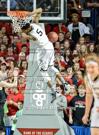 Thumbnail 2 in Bentonville vs. Cabot (AAA 7A Final) photogallery.
