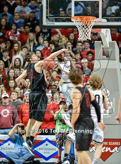 Thumbnail 3 in Bentonville vs. Cabot (AAA 7A Final) photogallery.