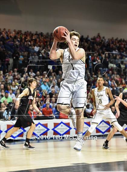 Thumbnail 3 in Bentonville vs. Cabot (AAA 7A Final) photogallery.