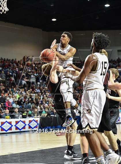 Thumbnail 1 in Bentonville vs. Cabot (AAA 7A Final) photogallery.