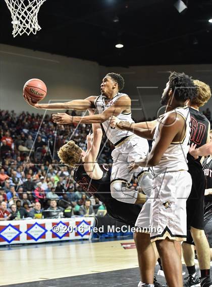 Thumbnail 2 in Bentonville vs. Cabot (AAA 7A Final) photogallery.
