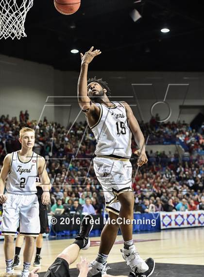 Thumbnail 1 in Bentonville vs. Cabot (AAA 7A Final) photogallery.