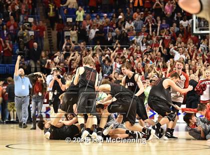 Thumbnail 3 in Bentonville vs. Cabot (AAA 7A Final) photogallery.