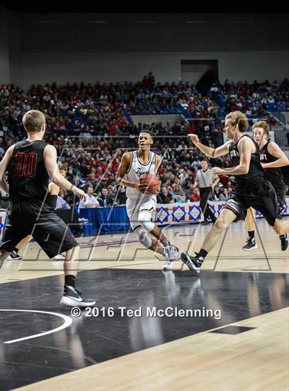 Thumbnail 3 in Bentonville vs. Cabot (AAA 7A Final) photogallery.