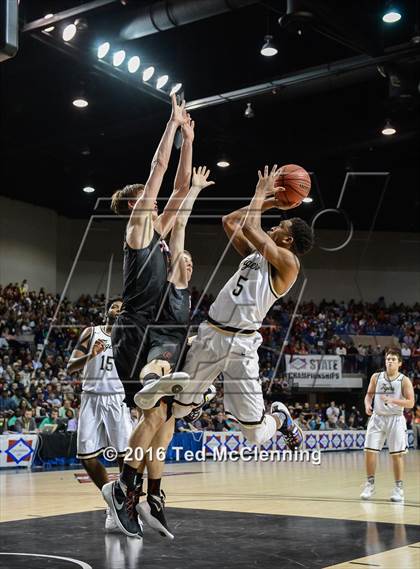 Thumbnail 3 in Bentonville vs. Cabot (AAA 7A Final) photogallery.