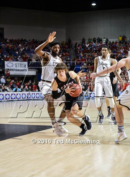 Thumbnail 2 in Bentonville vs. Cabot (AAA 7A Final) photogallery.