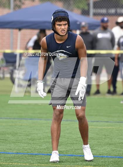 Thumbnail 1 in St. John Bosco vs. Los Alamitos (Battle At The Beach) photogallery.
