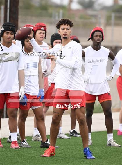 Thumbnail 1 in St. John Bosco vs. Los Alamitos (Battle At The Beach) photogallery.