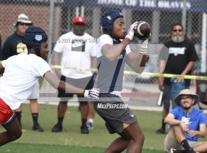 Thumbnail 3 in St. John Bosco vs. Los Alamitos (Battle At The Beach) photogallery.