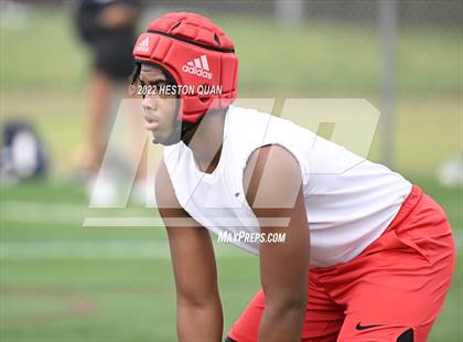 Thumbnail 3 in St. John Bosco vs. Los Alamitos (Battle At The Beach) photogallery.