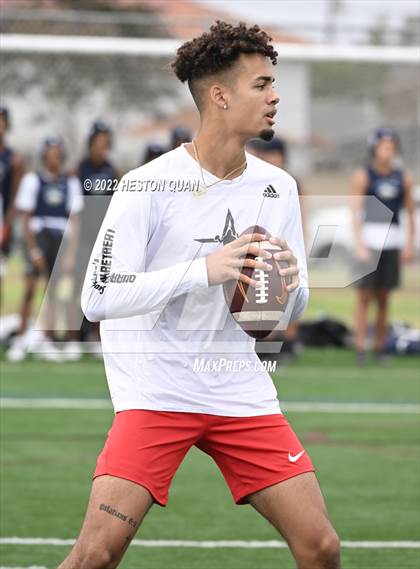 Thumbnail 1 in St. John Bosco vs. Los Alamitos (Battle At The Beach) photogallery.